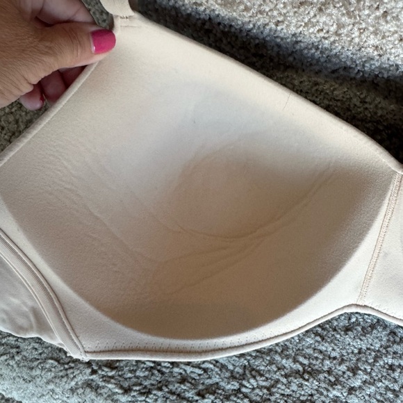 Wacoal 852189 How Perfect Wirefree Wireless T-shirt Bra - Picture 5 of 9